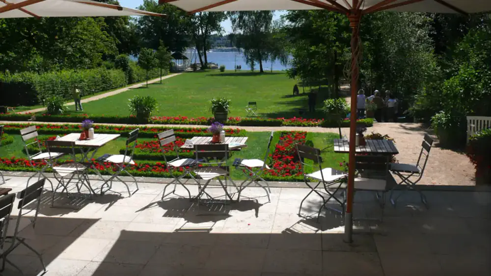 Cleaning outdoor patio furniture and cushions
